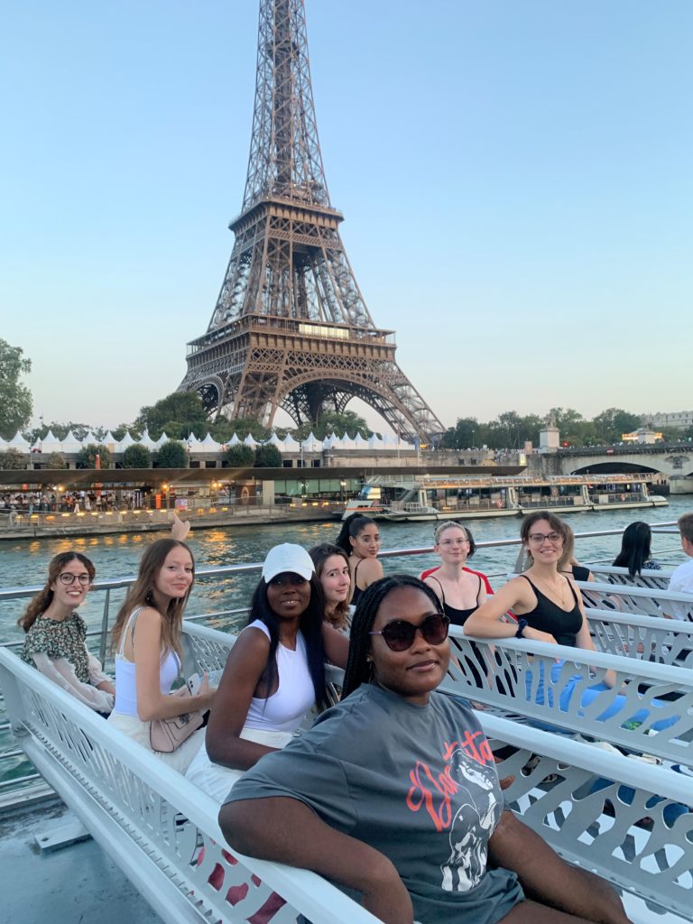 Promenade en Bateau-Mouche